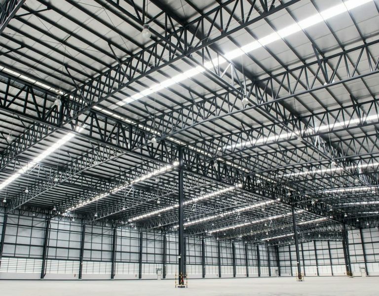 konstrukcja stalowa hali przemysłowej